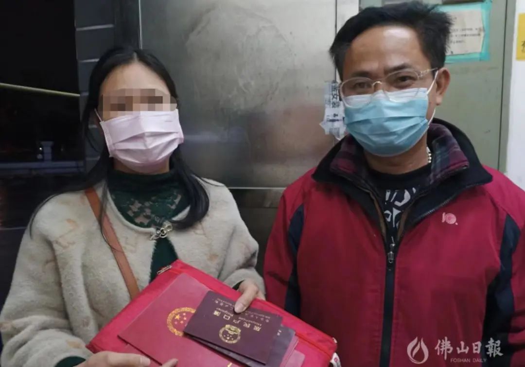 争做文明驾驶人 | 佛山公交车长拾金不昧，乘客送来感谢信点赞