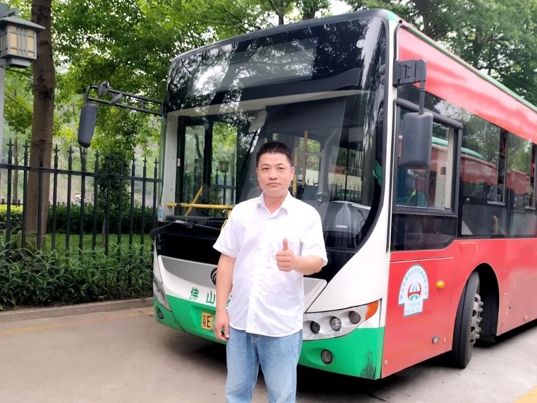 争做文明驾驶人 | 拾金不昧正能量！&ldquo;文明之花&rdquo;在佛山公交车厢绽放