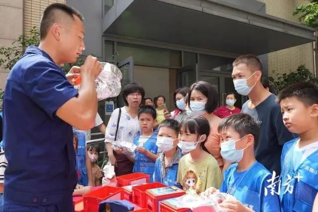 未成年人 | &ldquo;小蓝宝&rdquo;出列！&ldquo;文明实践 消防同行&rdquo;活动启动