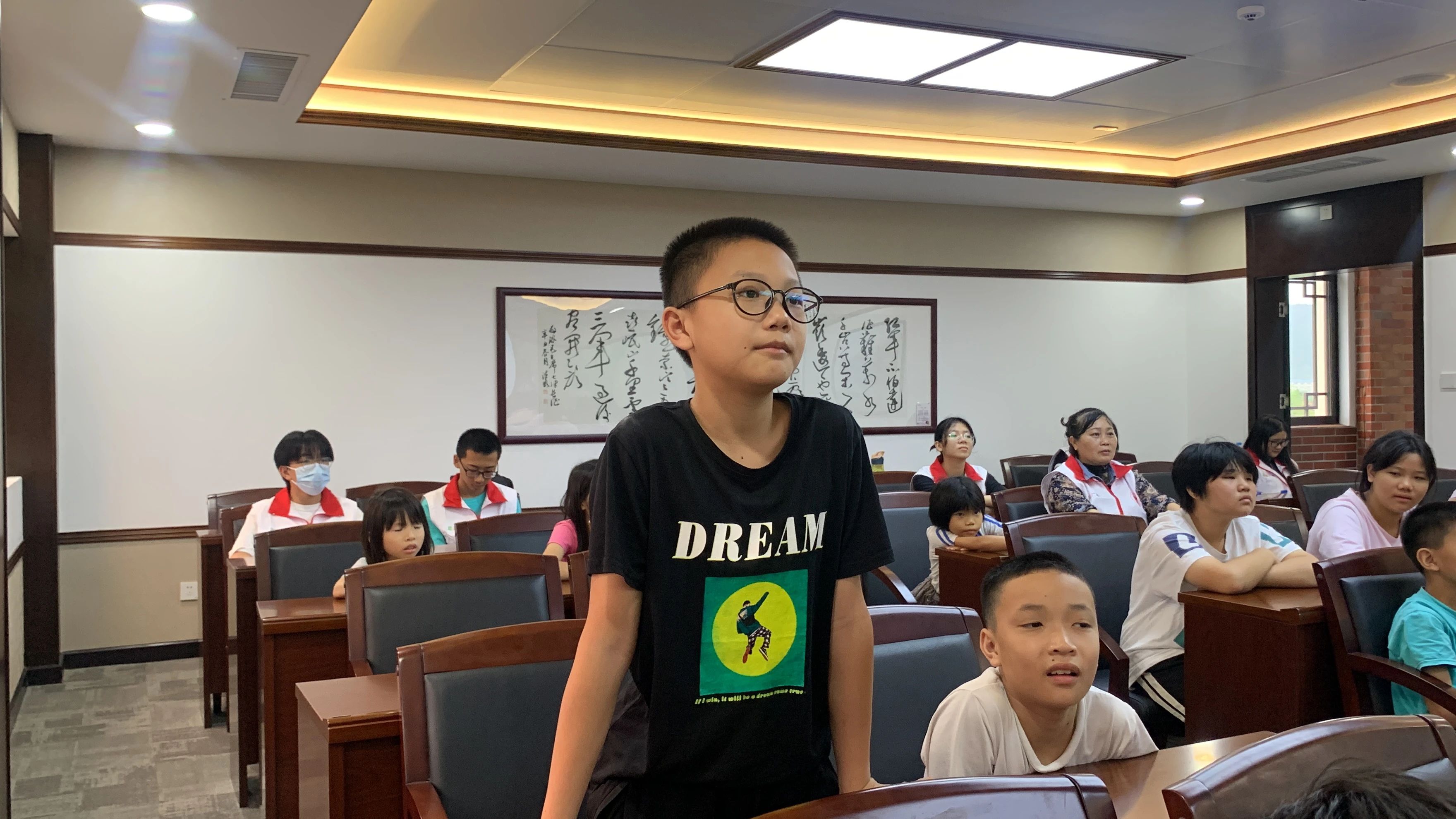 新时代文明实践 | 听道德模范讲红色故事，小小讲解员传革命精神！