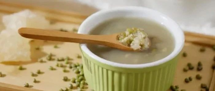 绿豆汤诱发脑梗？4类人不宜食用！