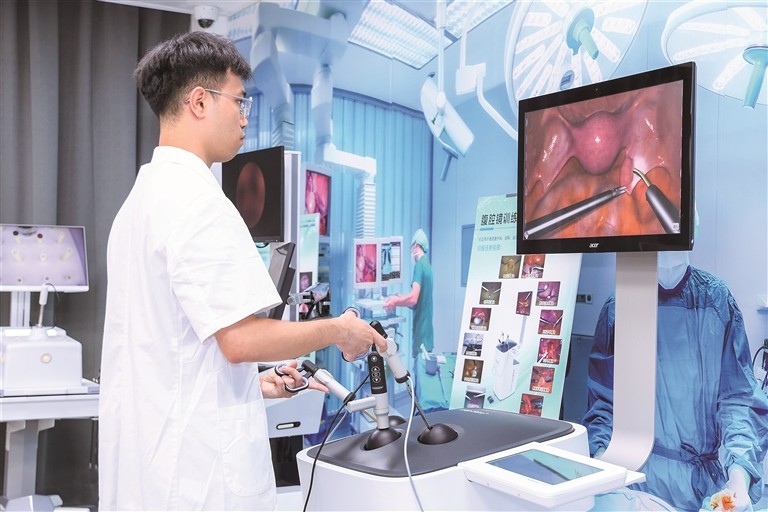 佛山首家全3D医学模拟教学中心启用 致力打造辐射粤港澳大湾区的新时代医学人才培养基地