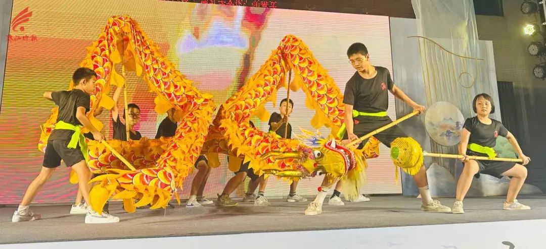 这场活动，把传统文化大餐、志愿服务集市送到村民身边！