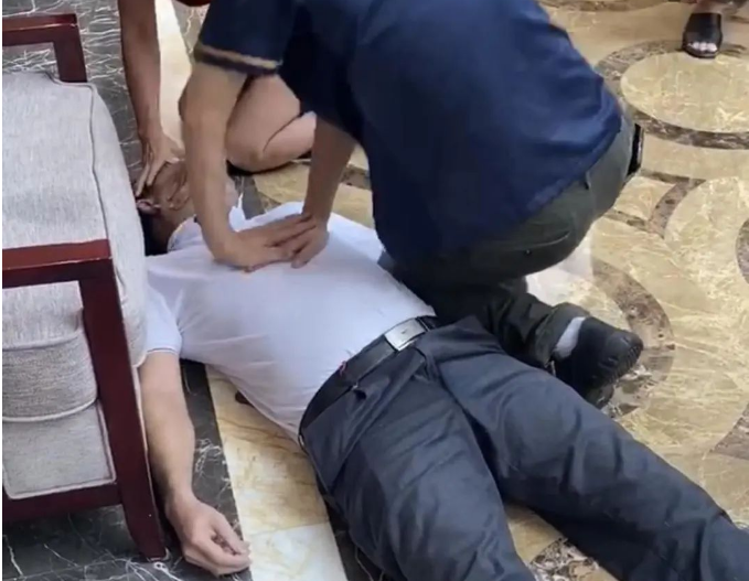 学好人 | 点赞这场集体善举！佛山5位市民合力跑赢&ldquo;生死接力赛&rdquo;
