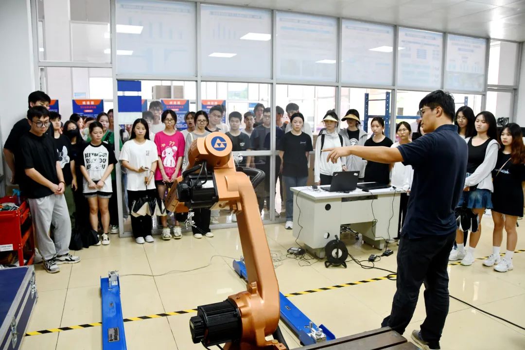 质量提升，人人参与！顺德区市场监管局开展2023年检验检测机构开放日活动