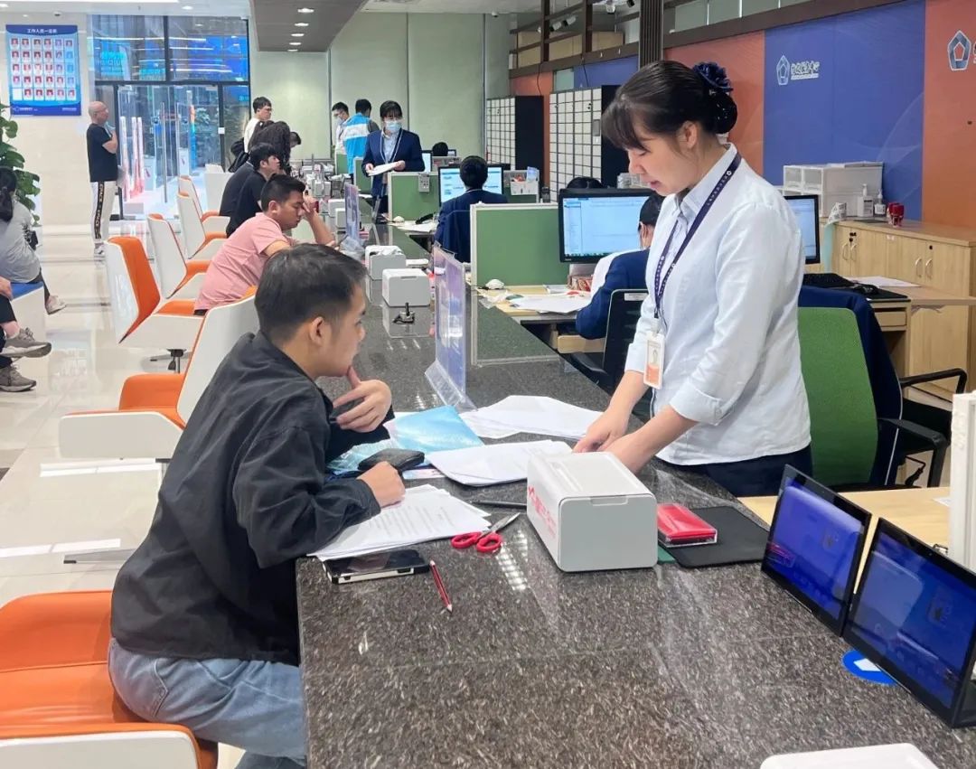 标杆服务看南海：审批少说&ldquo;不&rdquo;&ldquo;难事&rdquo;不再&ldquo;难&rdquo;