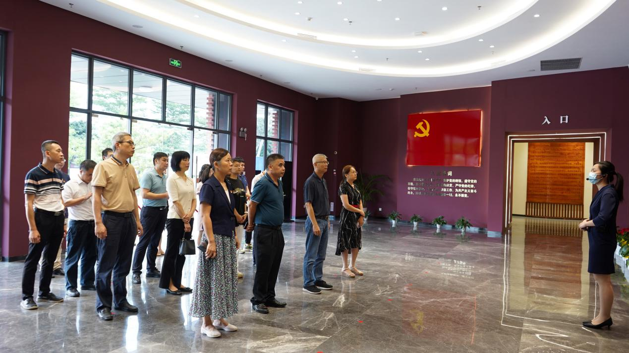 区政协机关组织党员干部前往高明区红色廉政文化教育基地参观学习