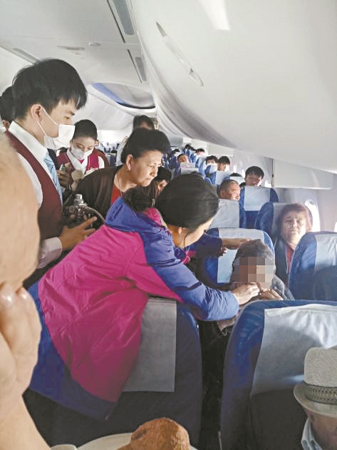 佛山五名援疆医生高空救人