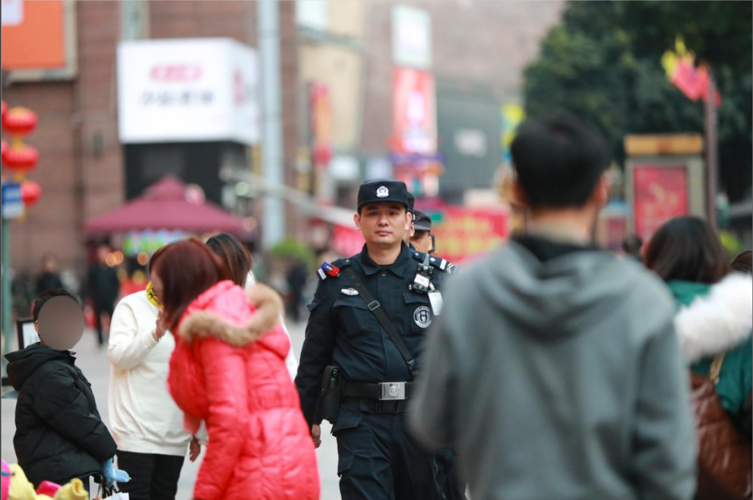 天气寒冷，总有暖&ldquo;警&rdquo;在身旁 ！