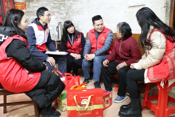 他们来&ldquo;敲门&rdquo;，&ldquo;温暖值&rdquo;拉满！禅城民政、慈善会、残联传递爱心不停步