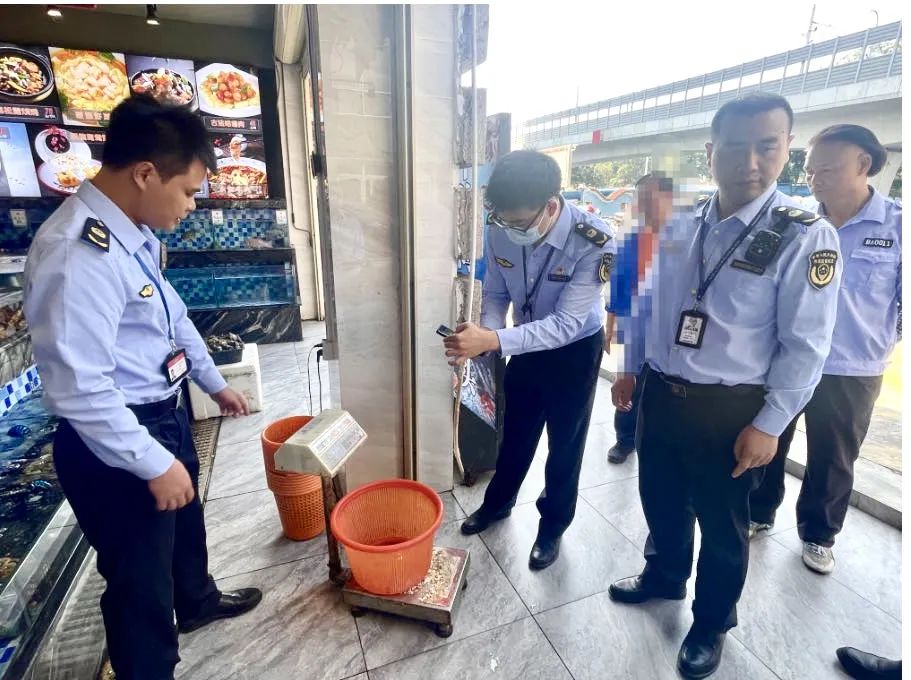 查&ldquo;鬼秤&rdquo;、护民生！顺德市场监管部门严厉打击&ldquo;短斤少两&rdquo;行为！