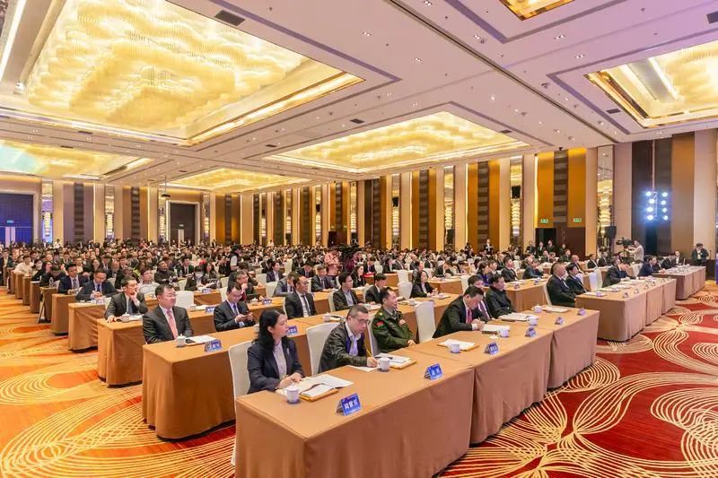 全市高质量发展大会召开：大力推进产业与科技融合聚变 拼出一个不断向上向前的现代化佛山