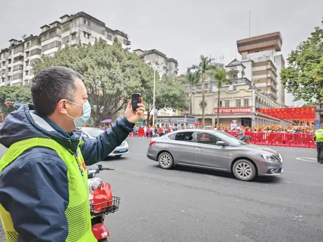 热线连心，网格守护，指挥调度&mdash;&mdash;佛山&ldquo;行通济&rdquo;盛况背后，&ldquo;智慧大脑&rdquo;在行动