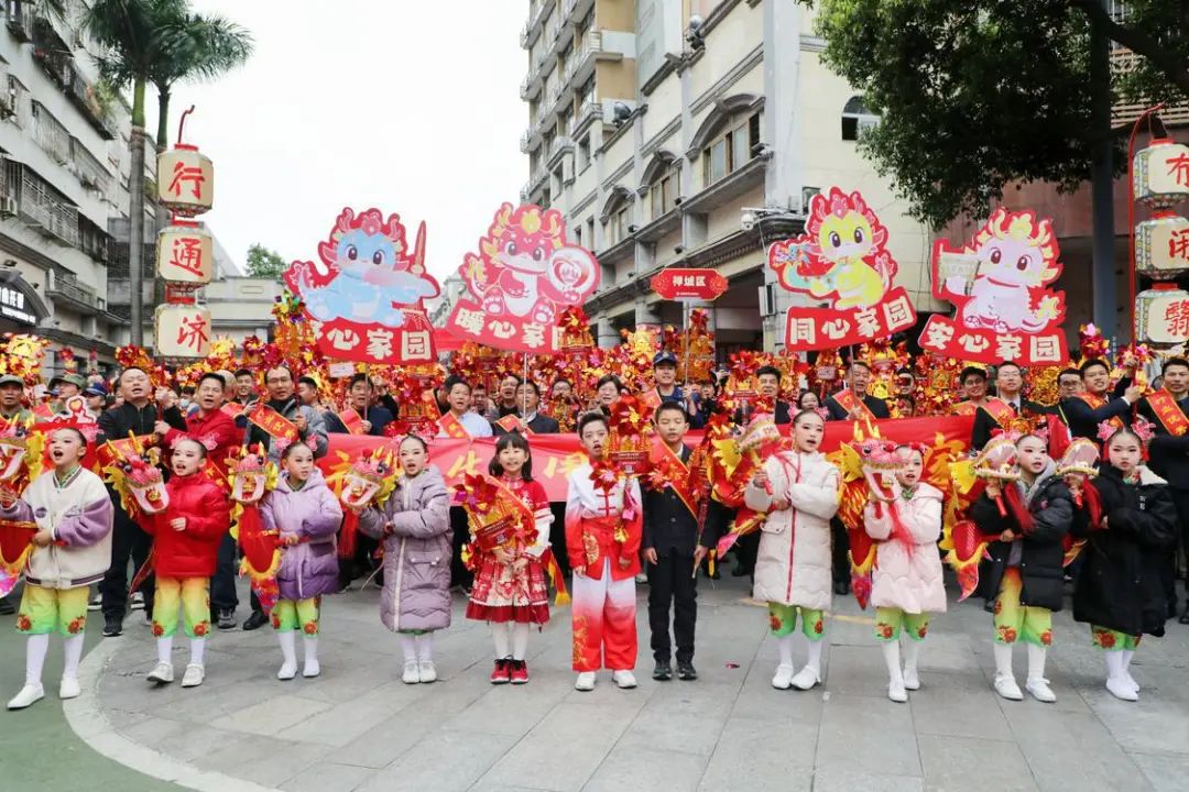 热搜第一！火爆出圈！行通济线下超百万人次，线上超2亿流量