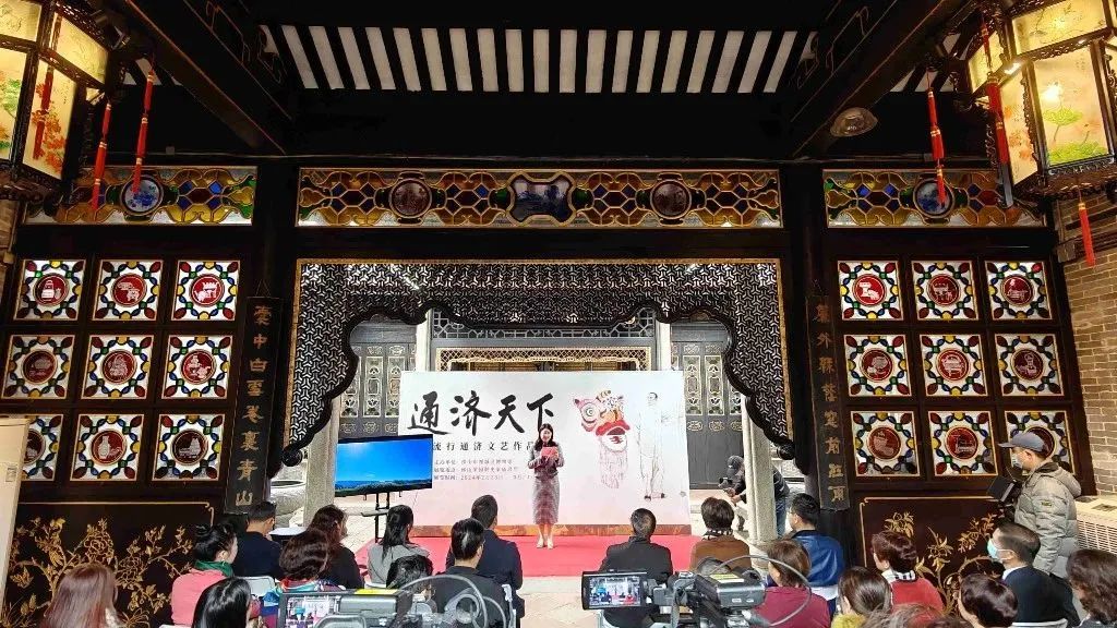老文艺家画笔不辍，讲述佛山人的通济故事