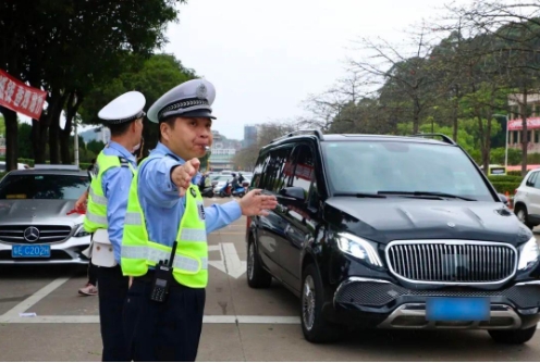 清明祭扫正当时，平安守护&ldquo;警&rdquo;相随！