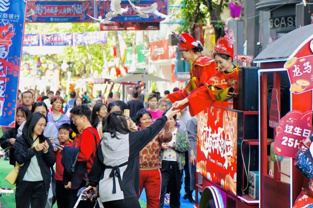 广迎天下客！来佛山，逛商圈福利多多！攻略&rarr;