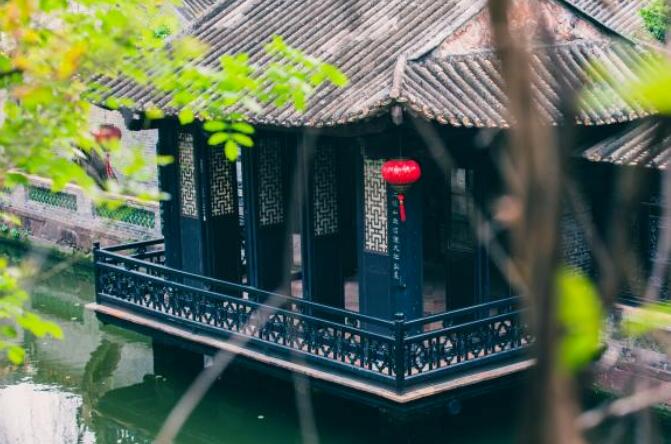 耍&ldquo;广式泼水节&rdquo;，逛清晖潮墟！这个&ldquo;五一&rdquo;，顺德到底有多快乐？