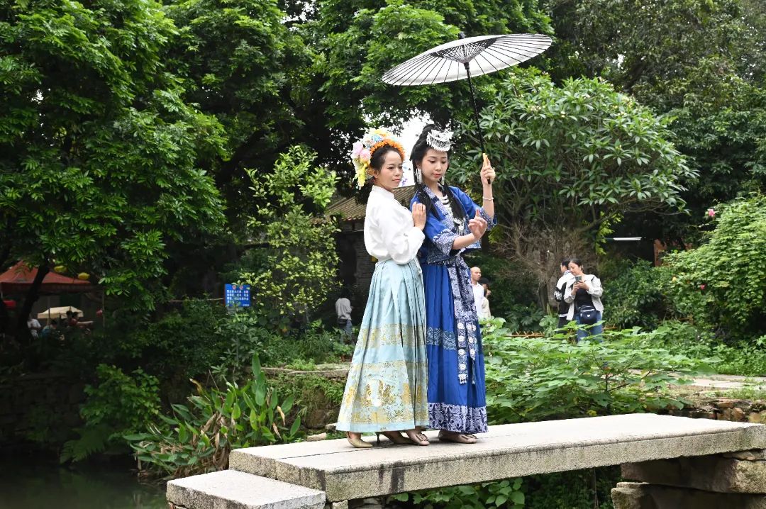 青春邀约 乡遇三巷⑦｜燃、燃、燃，战斗力爆表!&ldquo;电竞+潮饮&rdquo;圈粉年轻人