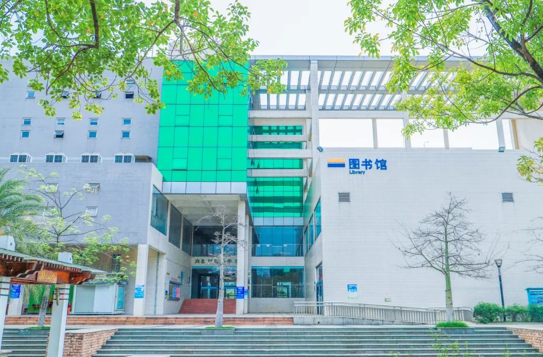 全民阅读 | 传递书香文化，佛山这个校园图书馆营造特色阅读空间