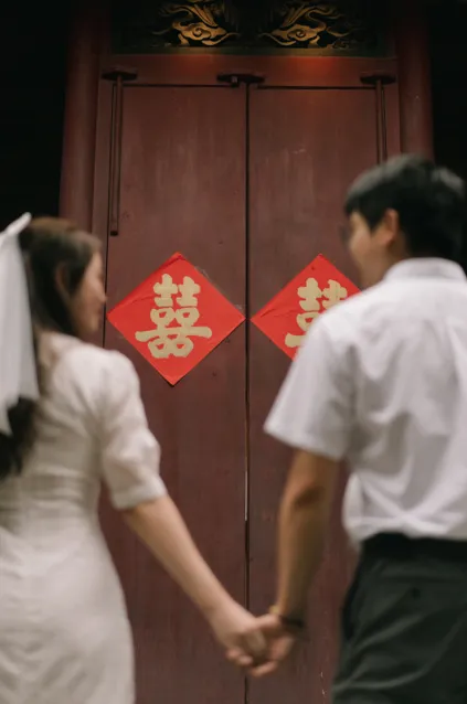 &ldquo;我在婚姻登记处，拍出了人生最浪漫的照片&rdquo;