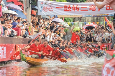 频上央媒 刷屏全网 叠滘龙船漂移大赛火热出圈