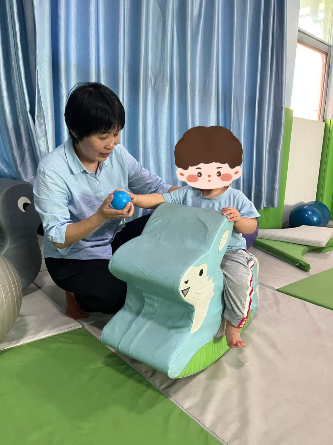 儿童护理员刘素贤：因为她，孩子们的人生改变了