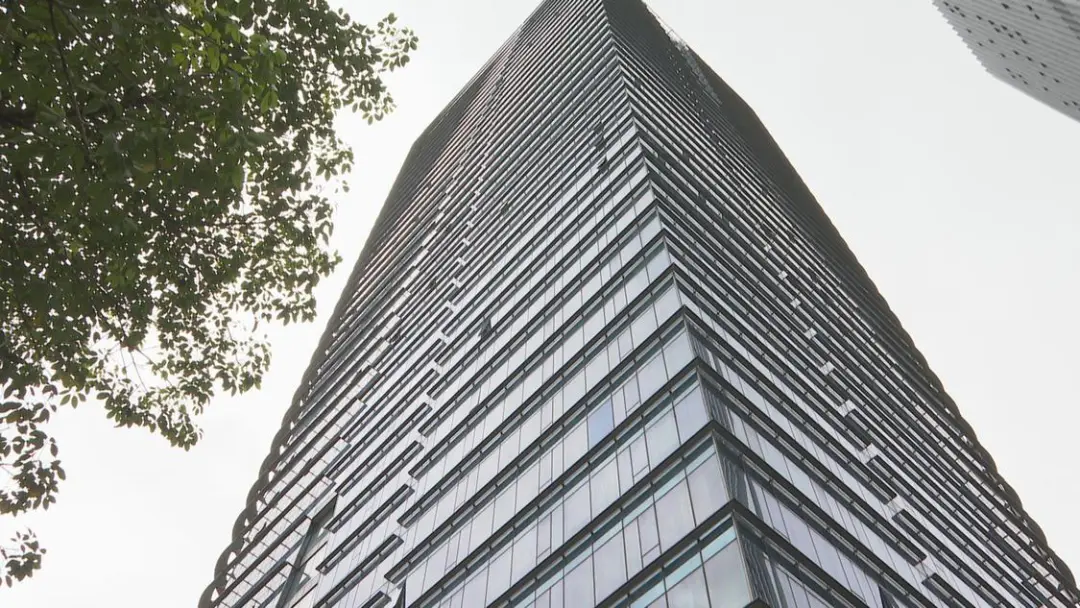 万科金融中心A座未见异常，结构安全未受影响！专家回应