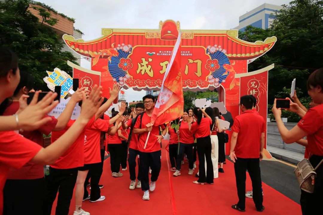 佛山中考作文题出炉！直击首日现场&rarr;