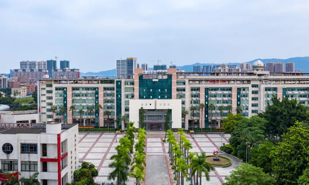 推进高水平特色中学建设 为佛山&ldquo;西进&rdquo;&ldquo;北向&rdquo;发展引擎增动力