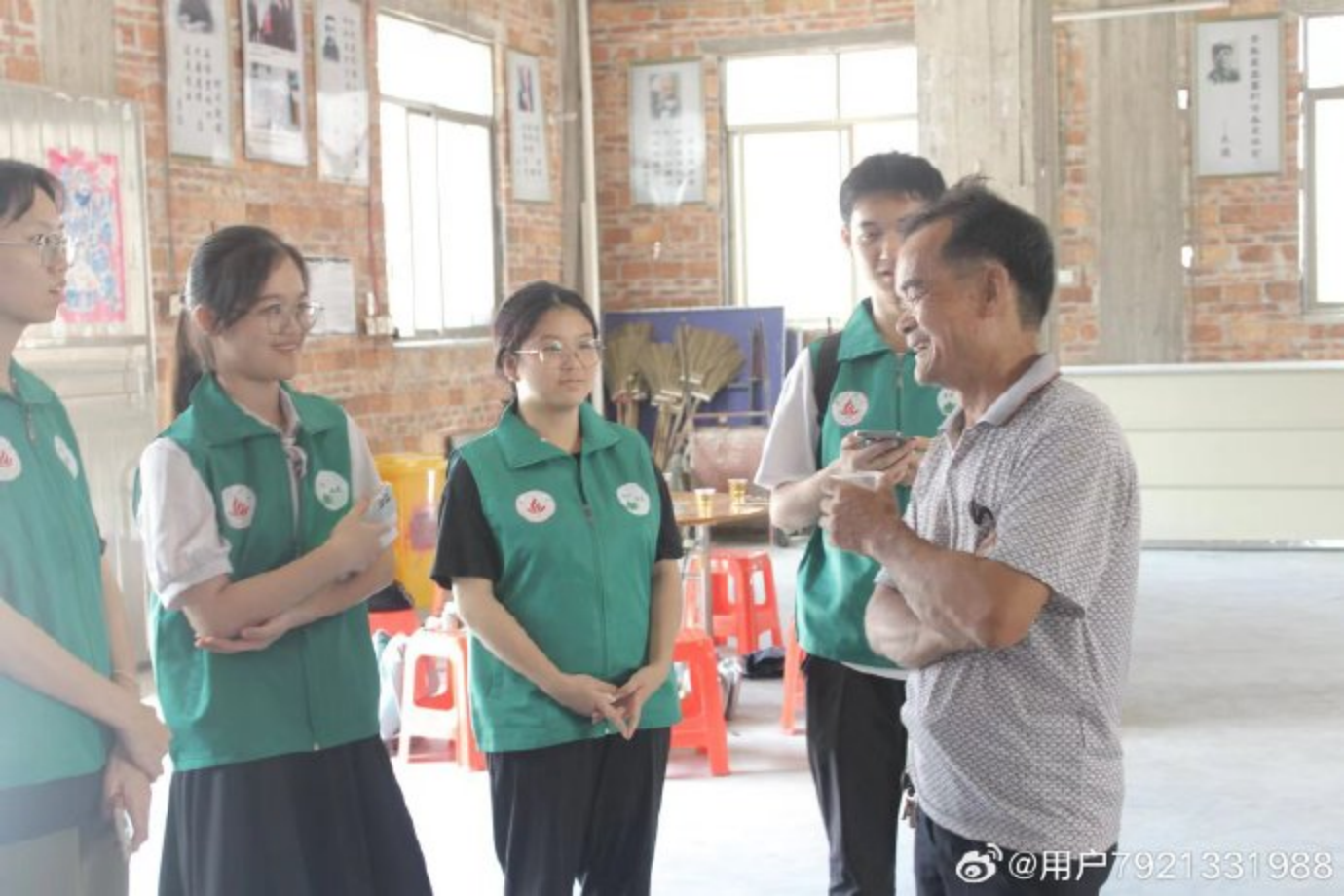 青衿致远三下乡：红色足迹行，赤子精神传