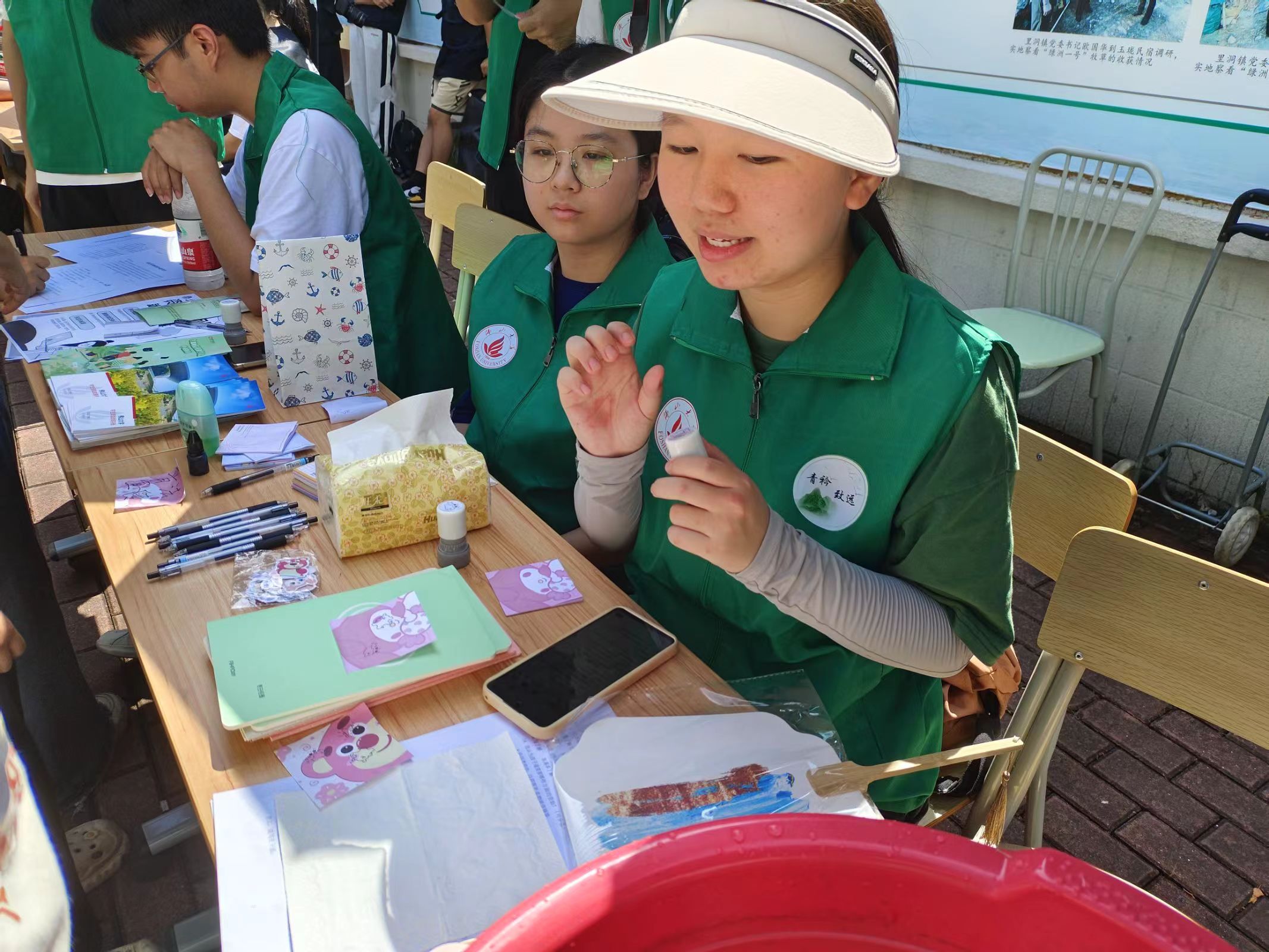 青衿致远百千万工程突击队开展普法宣传