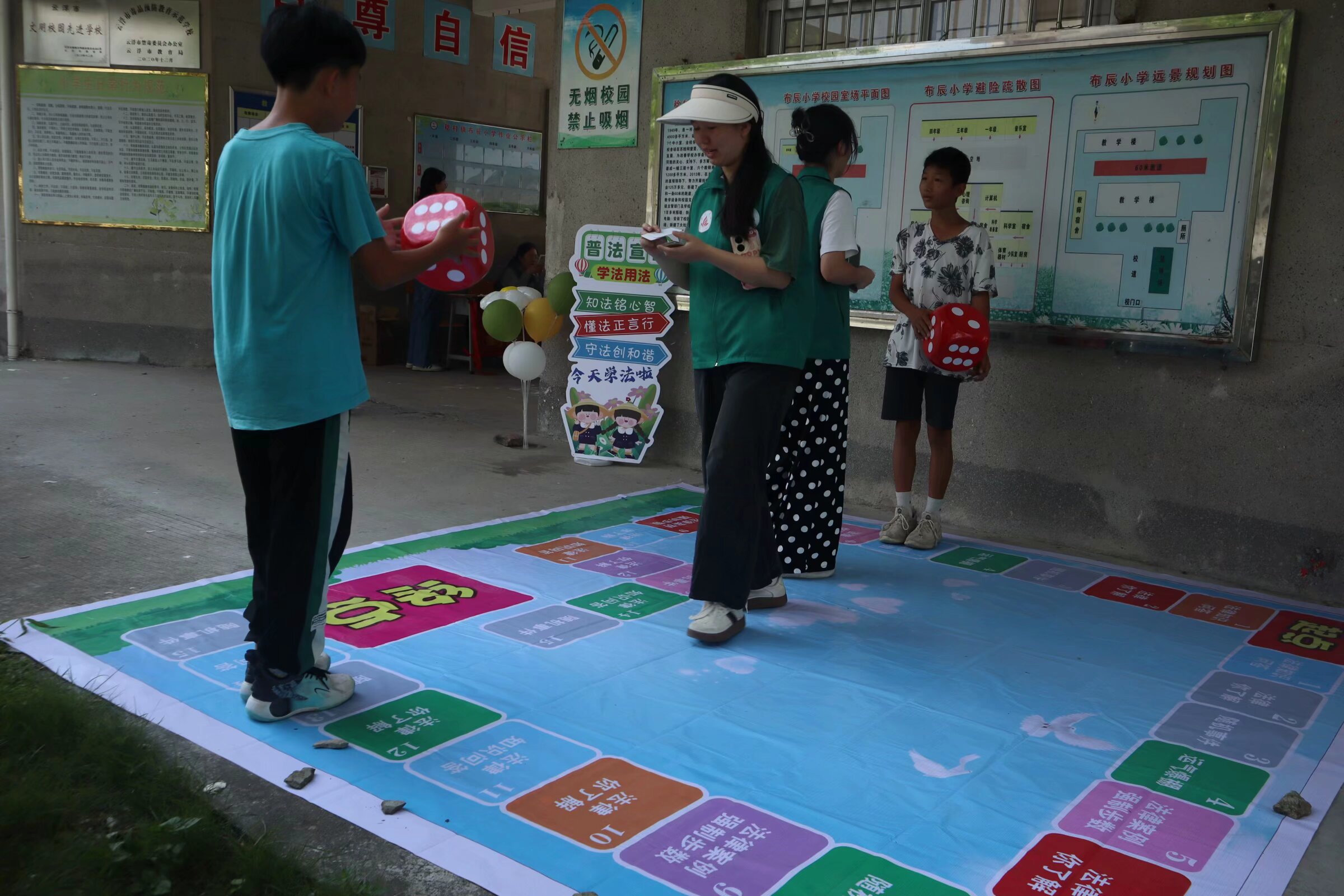 青衿致远&ldquo;百千万工程&rdquo;突击队：送法下乡，普法惠民