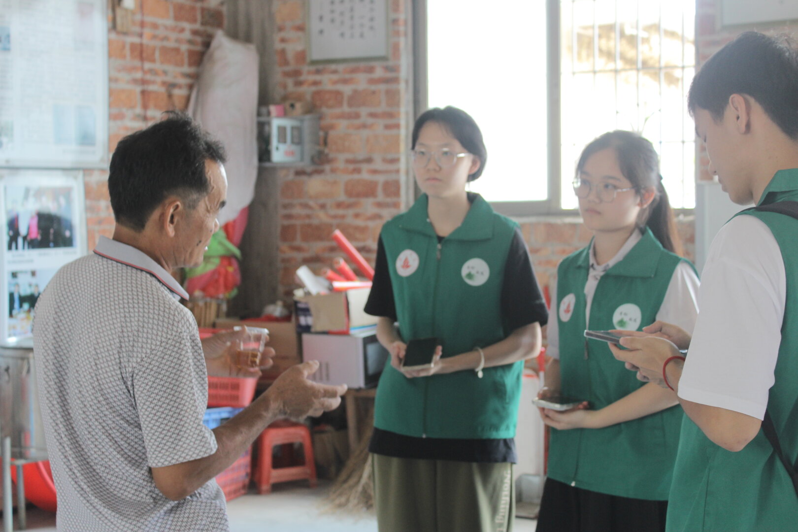 青衿致远&ldquo;百千万工程&ldquo;突击队：深入乡村调研，共促乡村振兴