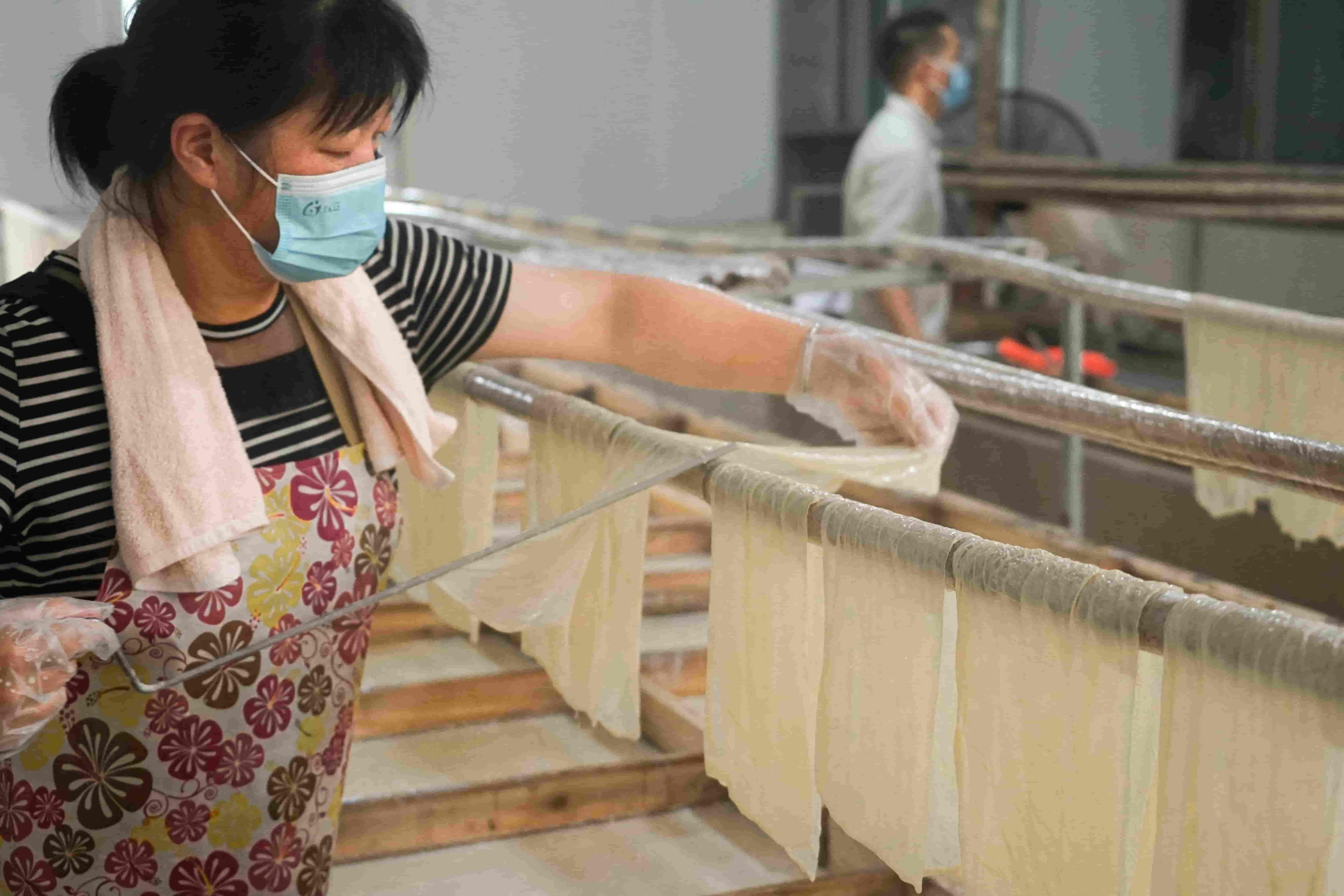 佛大三下乡|黄豆铺就成功路&mdash;&mdash;祥和食品厂专访