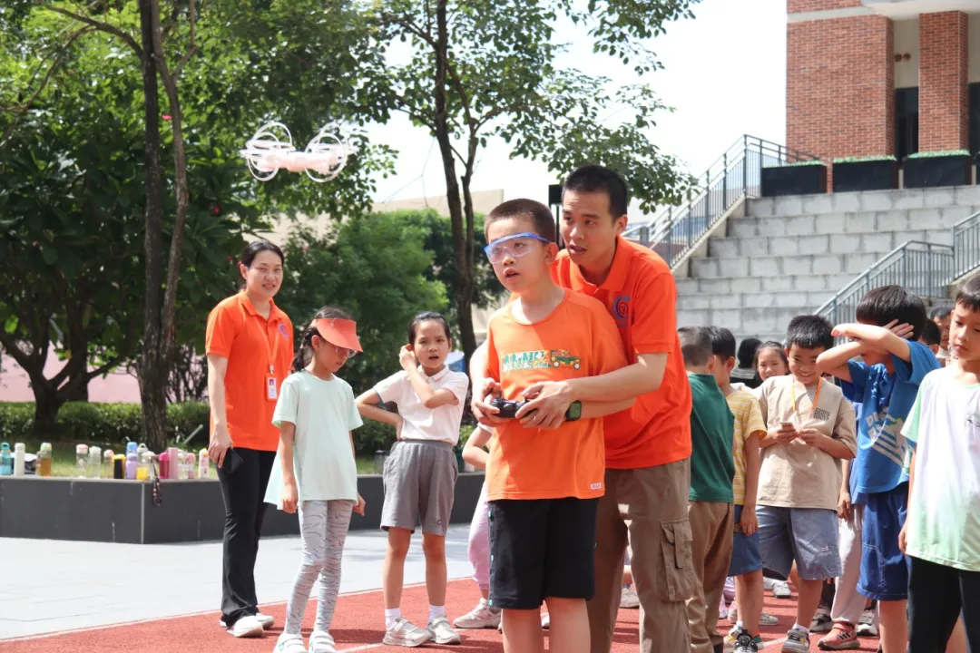 佛山暑期托管服务开启！一起去探&ldquo;班&rdquo;