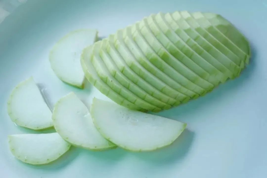 这种瓜很应季，一旦发苦千万别吃！已经有人中招