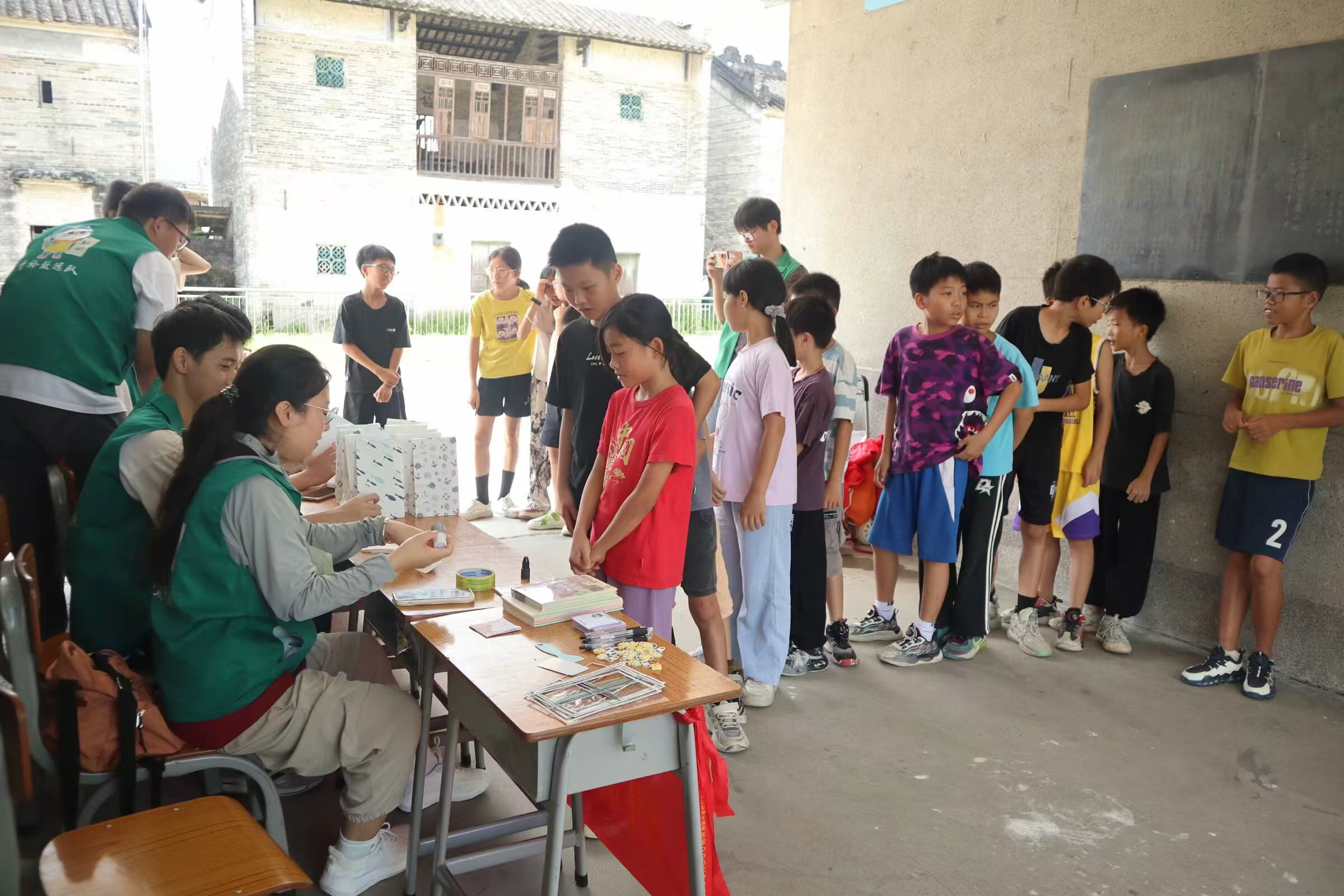 青衿致远&ldquo;百千万工程&rdquo;突击队：普法之路，迈进新兴