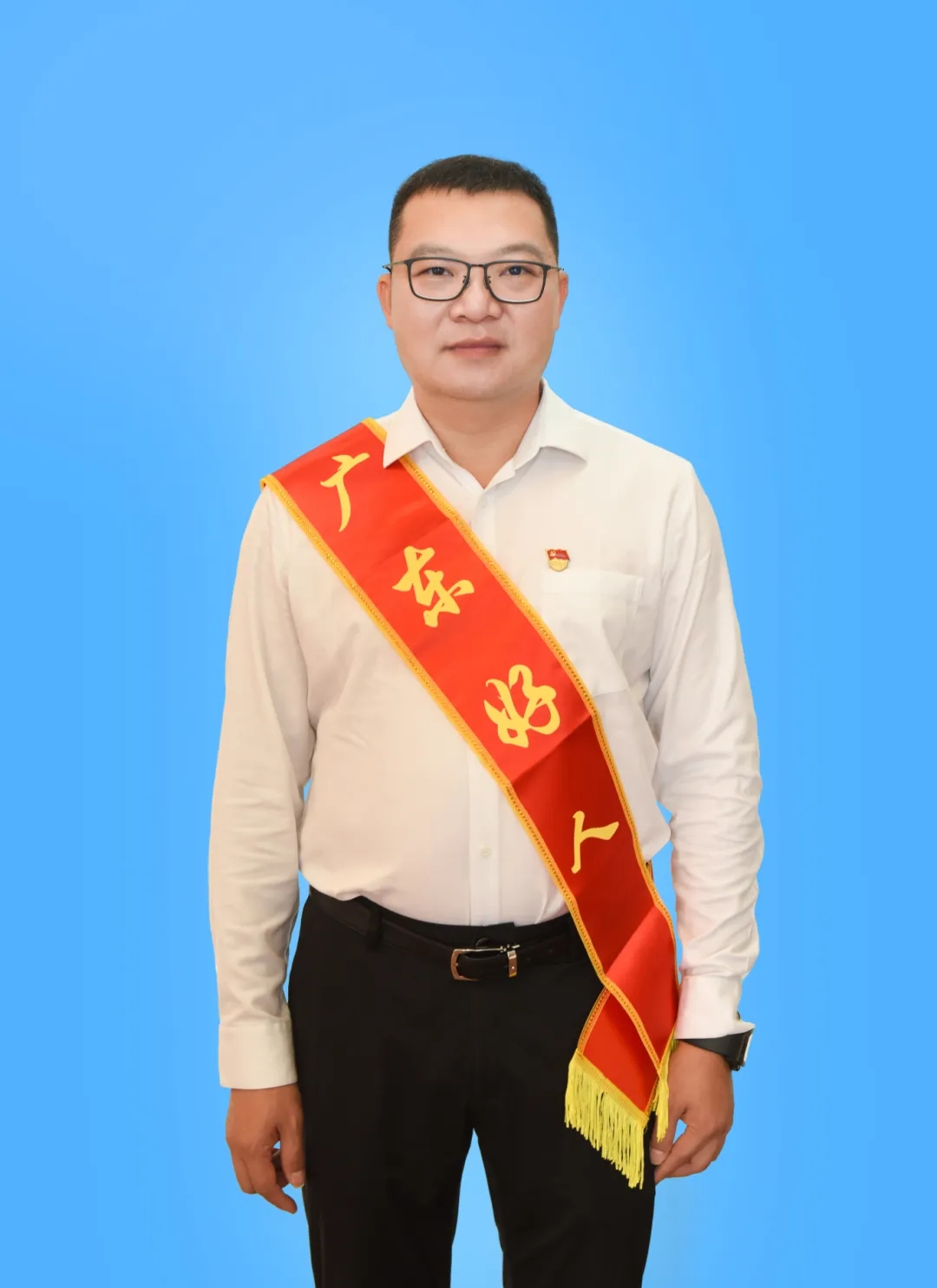 带动五万贫困户脱贫，他有一份可复制粘贴的&ldquo;致富秘笈&rdquo;