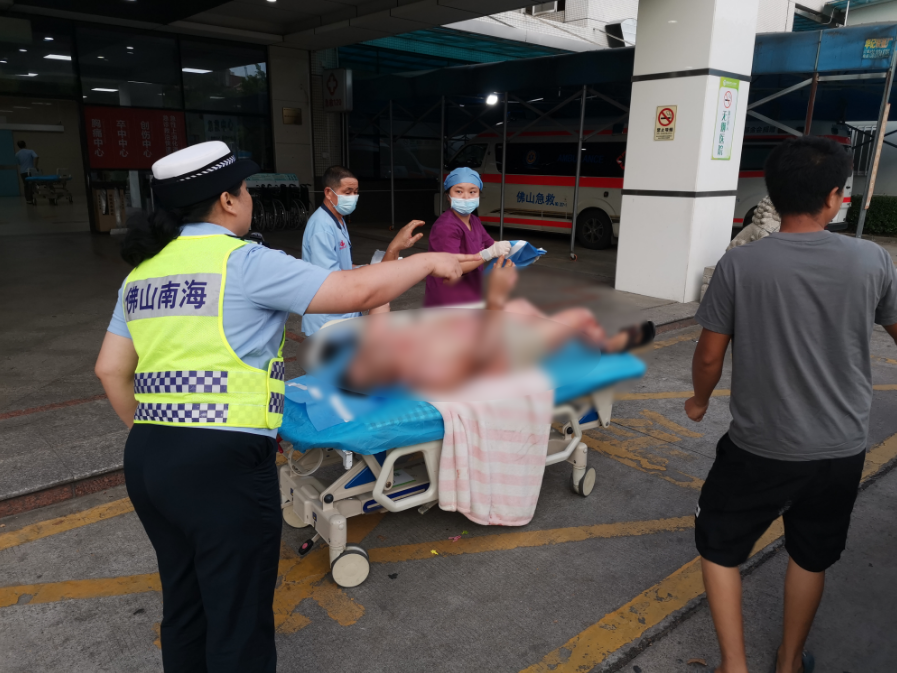 南海一对母子煮饭时厕所突然传来响声，两人受伤倒地，原因竟是&hellip;&hellip;