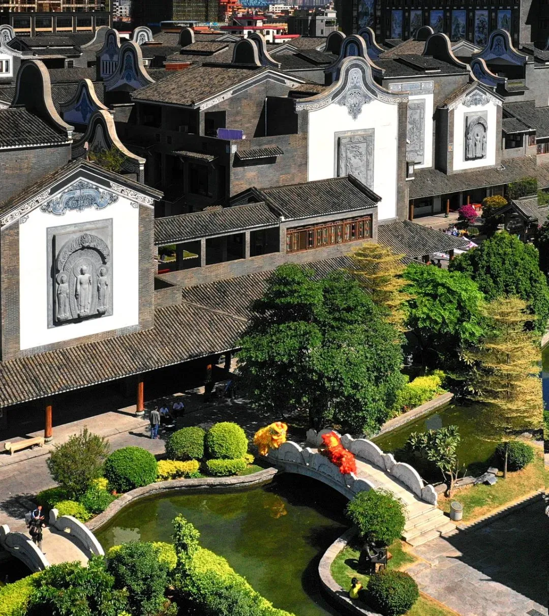 玉器之美，匠心之魂！免费逛佛山珠宝小镇