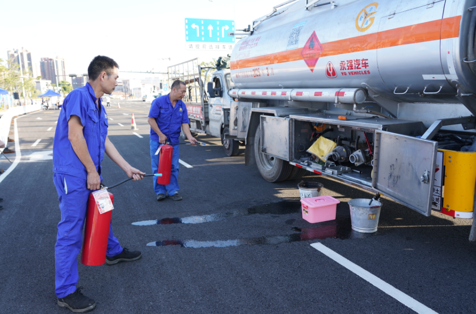 禅城区开展危险化学品道路运输事故应急处置联合演练