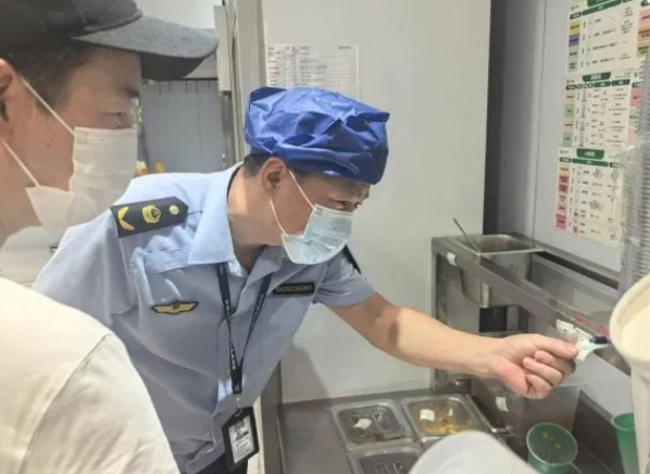 突击检查！市监君去&ldquo;查餐厅&rdquo;，结果是......