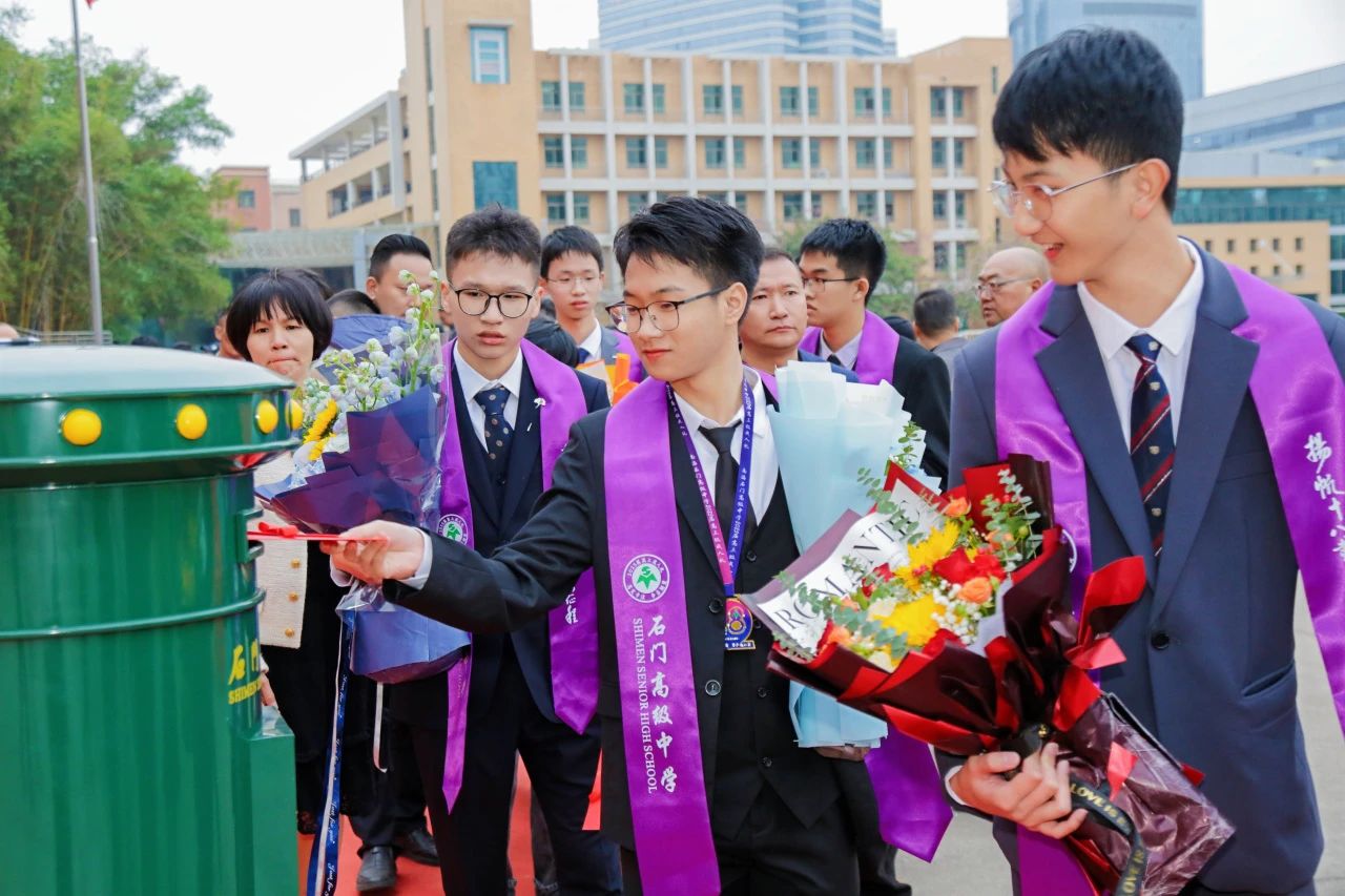 你好，十八岁！多图直击佛山学子成人礼