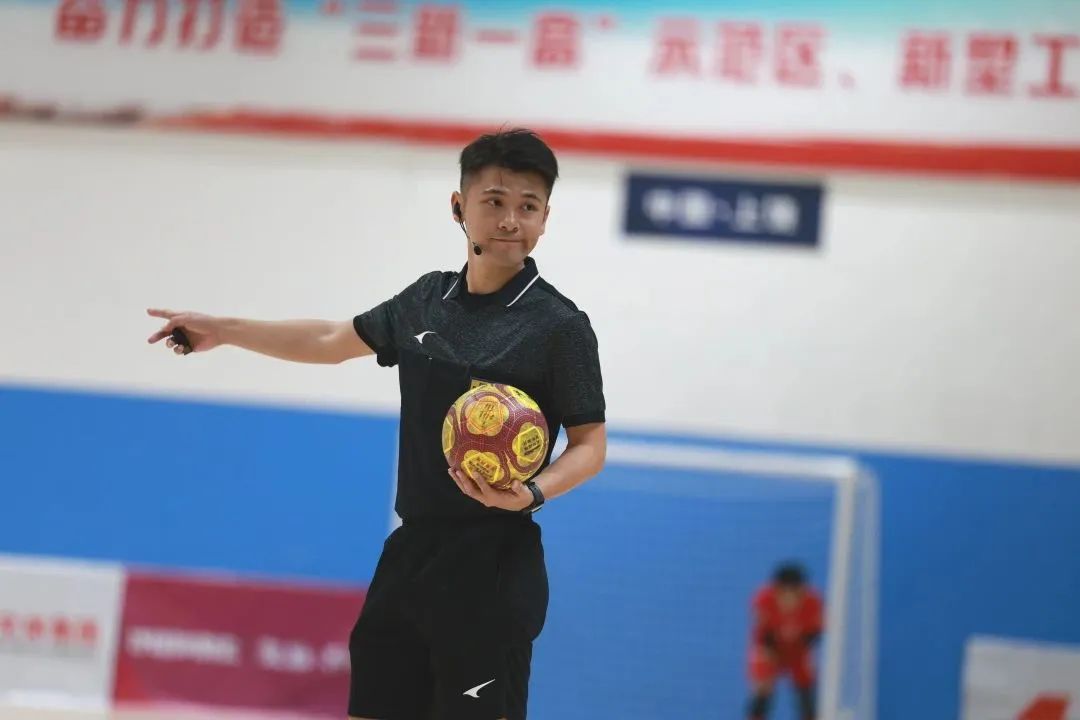 优秀！这位佛山学子，成为国际级裁判员