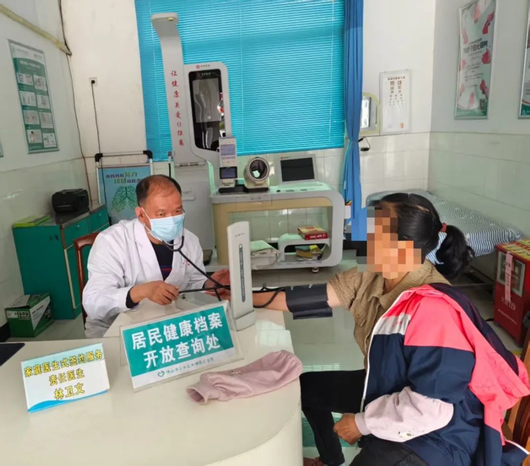 三十年如一日，三水医生&ldquo;医&rdquo;心守护群众健康