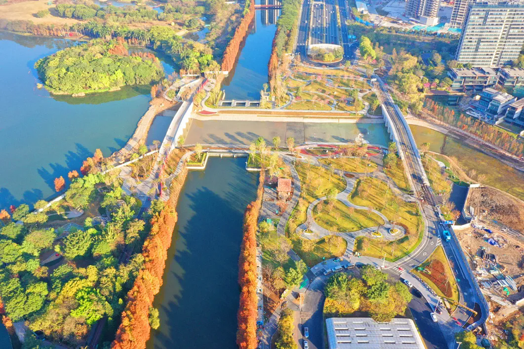 进度条刷新！桂畔海水上立交东桥通车试运行！