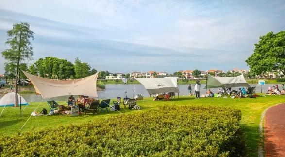 收下这份躺『营』指南，一起来三龙湾&ldquo;撒野&rdquo;！