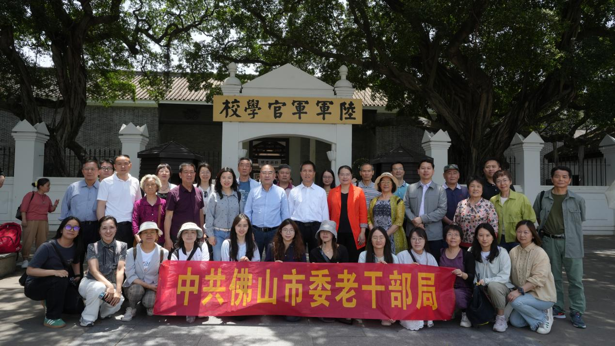 市委老干部局开展&ldquo;青耆联学&rdquo;主题党日活动