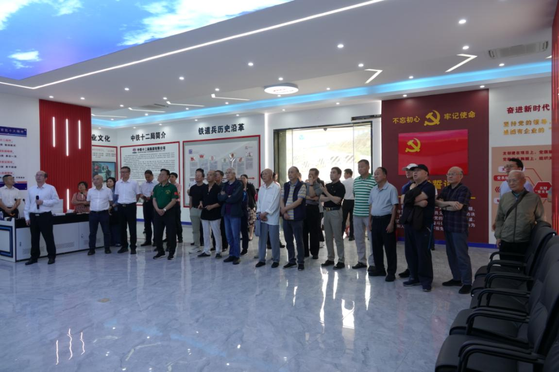 感受发展脉搏  共绘佛山新篇&mdash;&mdash;我市组织四套班子离退休领导开展参观考察活动